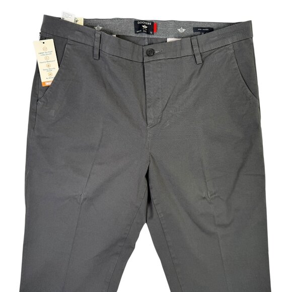Dockers Workday Khaki Pants Mens 38x30 Gray Straight Fit Smart Flex Stretch NWT - Picture 2 of 13